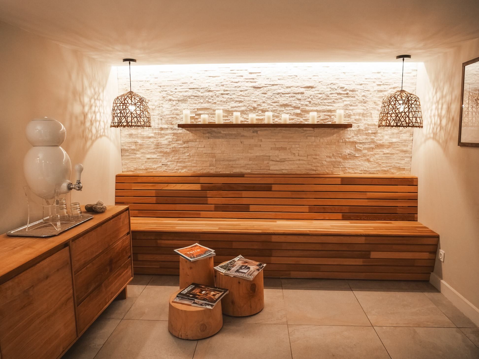 cosy Spa area with warm light and wood 